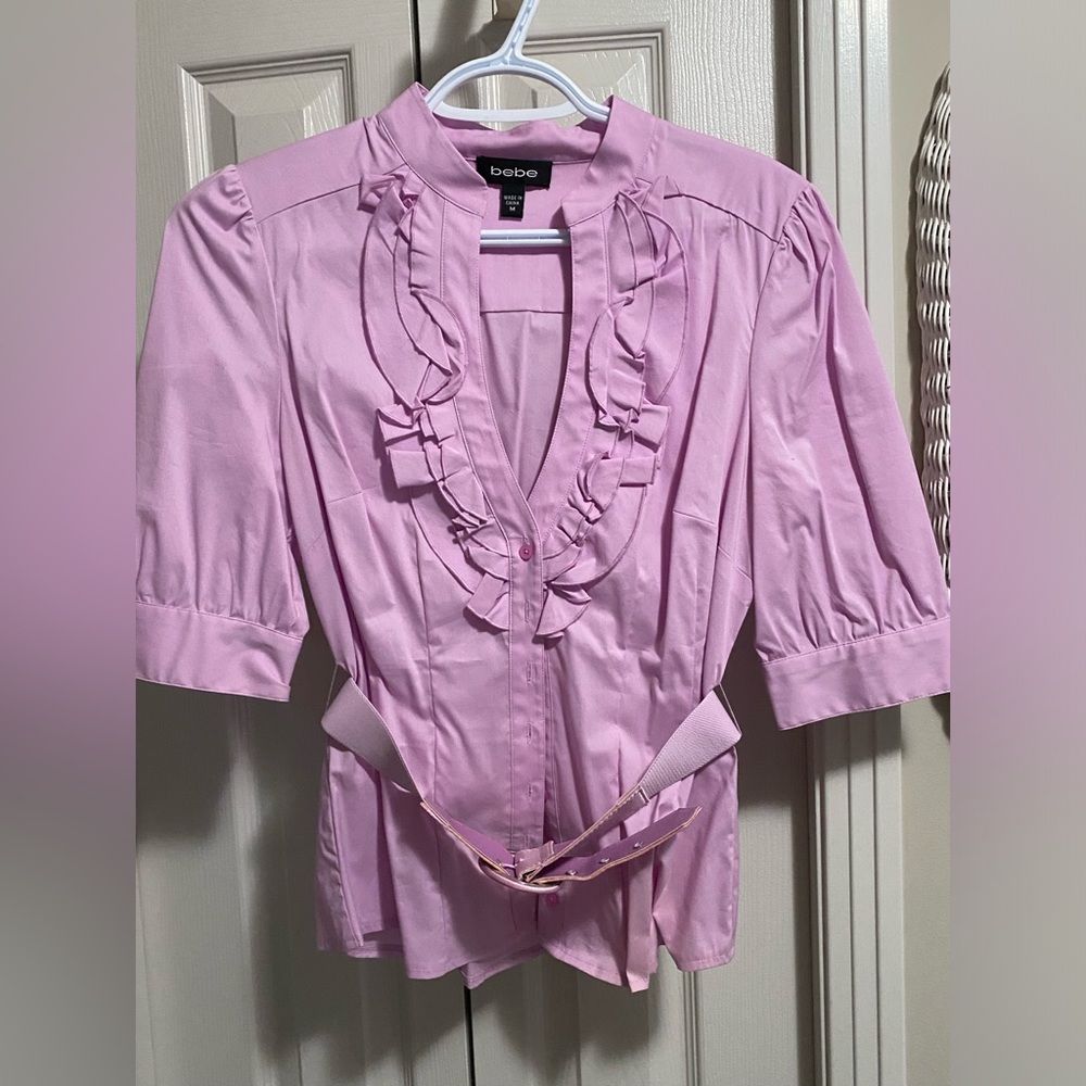 Woman’s deep V blouse. Cotton